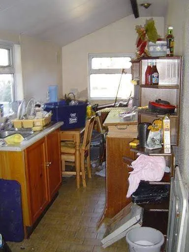 kitchen-clutter-img